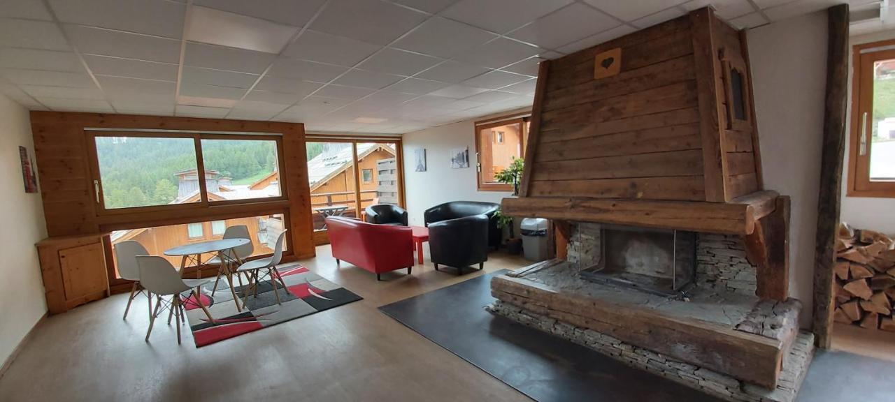 ピュイ・サン・ヴァンサンLocabed Le Hameau Des Ecrinsアパートメント エクステリア 写真